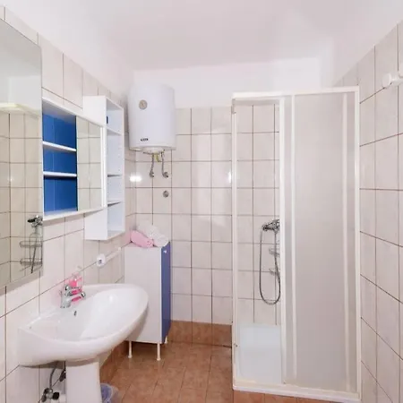 Udoban I Prostran Apartman U Banjolama, Apartman Katica Διαμέρισμα Banjole